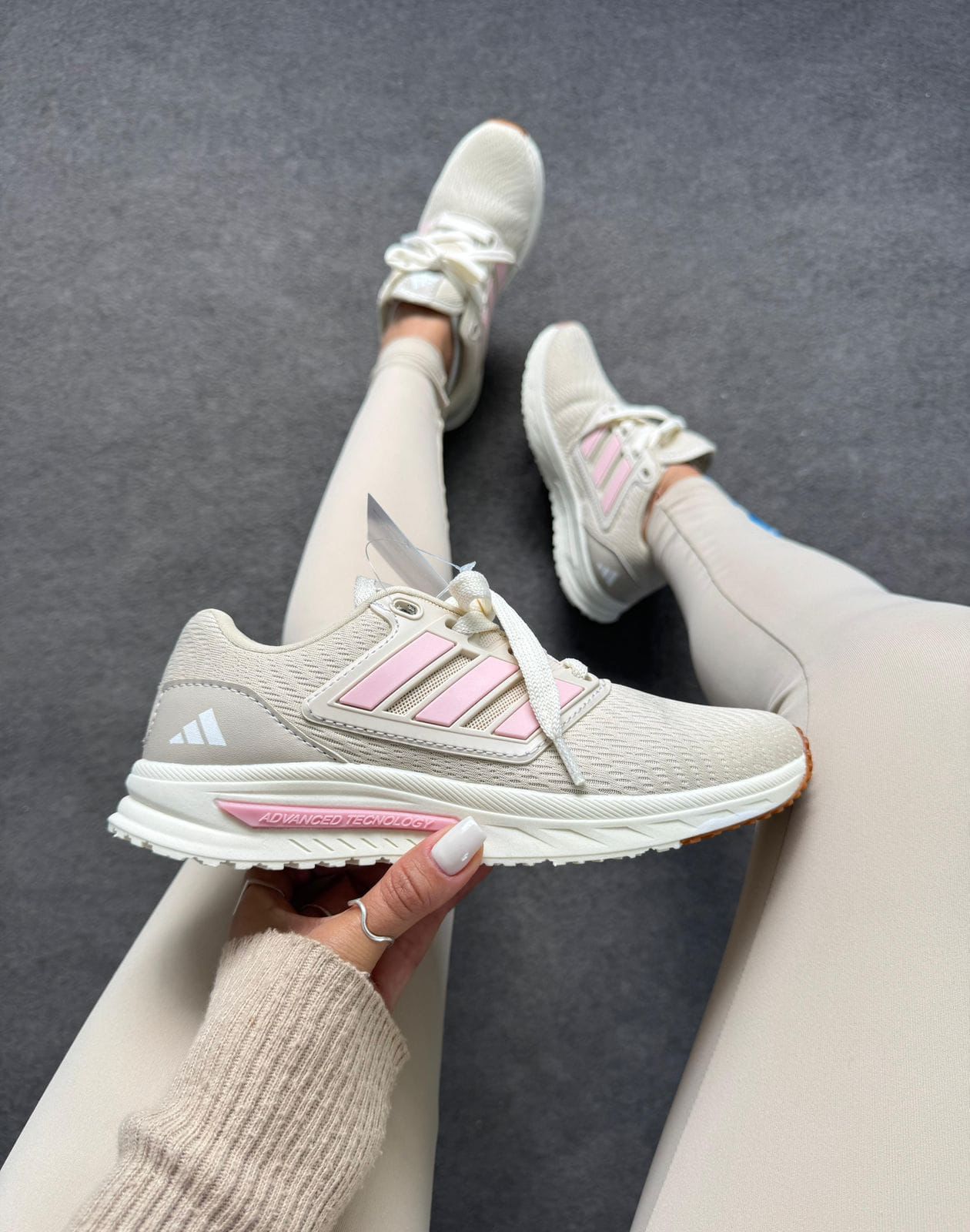 LANÇAMENTO | ADIDAS BOOST off rosa